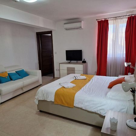 The Caves Apartments San Ġiljan Kültér fotó