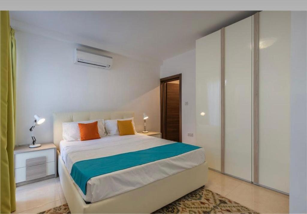 The Caves Apartments San Ġiljan Kültér fotó