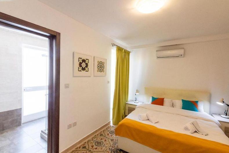 The Caves Apartments San Ġiljan Kültér fotó