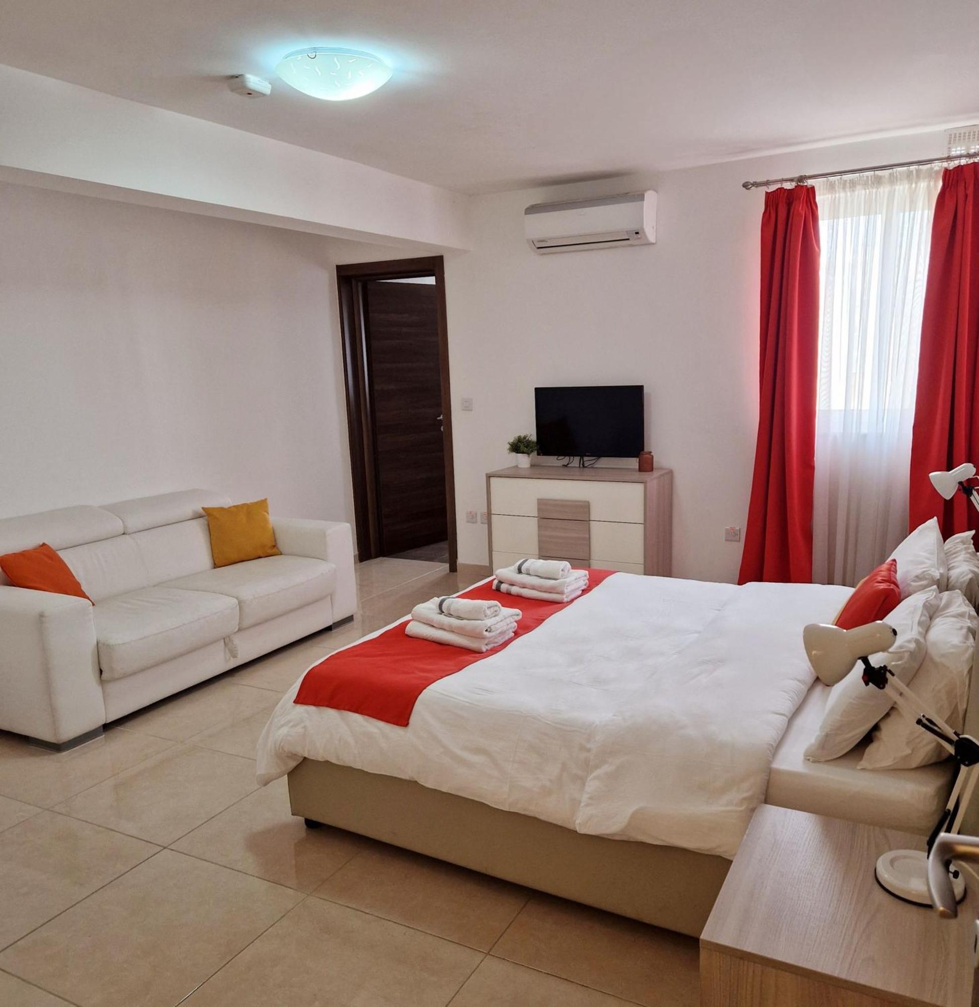 The Caves Apartments San Ġiljan Kültér fotó